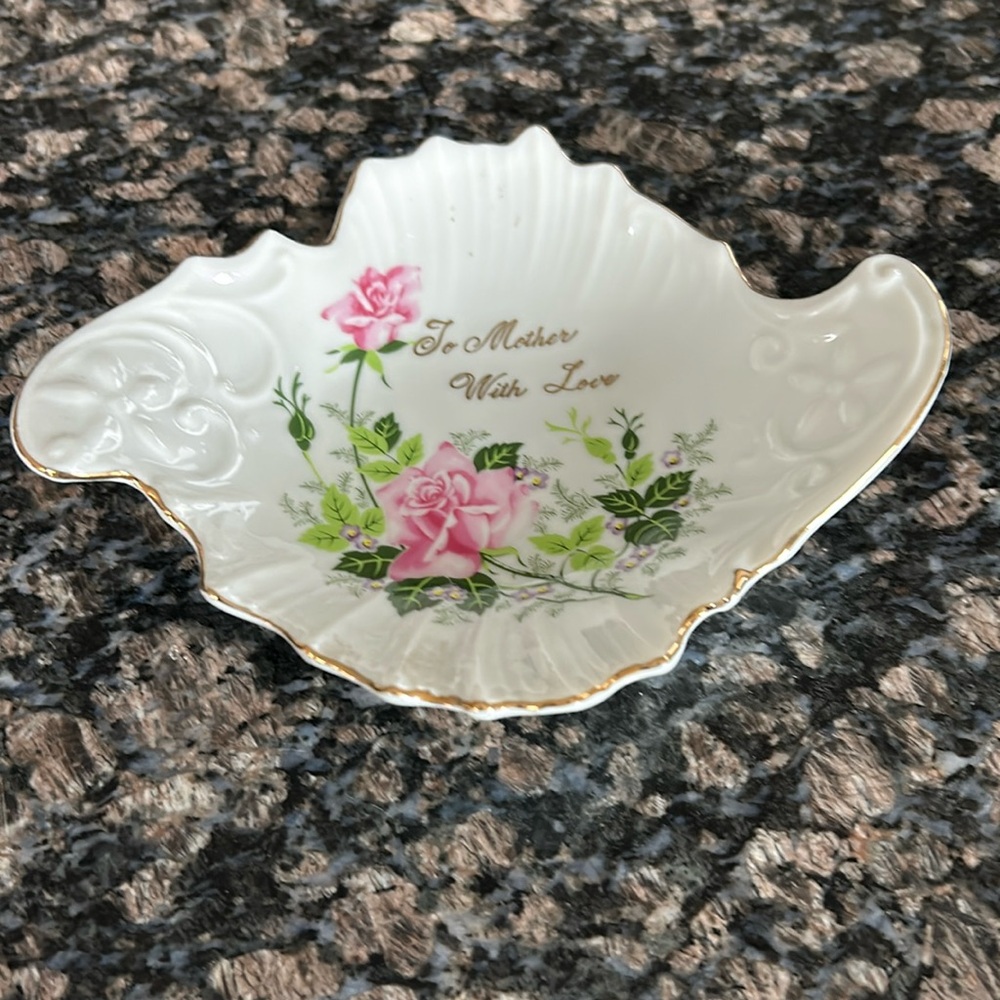 NORCREST TO MOTHER WITH LOVE DISH CRAFTED IN JAPAN